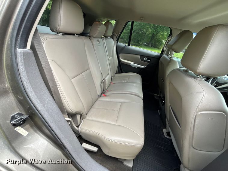 image for item FC4695 2013 Ford Edge SUV