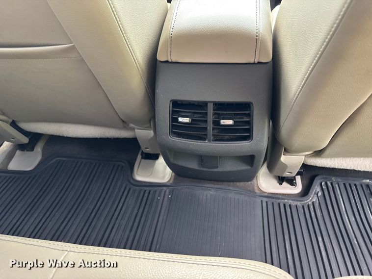 image for item FC4695 2013 Ford Edge SUV