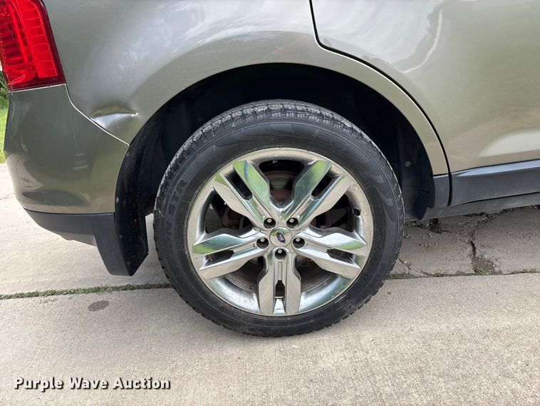 image for item FC4695 2013 Ford Edge SUV