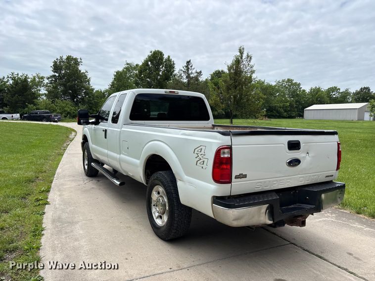 image for item FC4696 2013 Ford F250 Super Duty Ext. Cab pickup truck