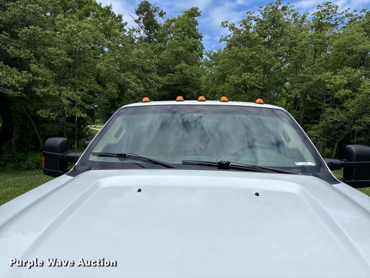 image for item FC4696 2013 Ford F250 Super Duty Ext. Cab pickup truck