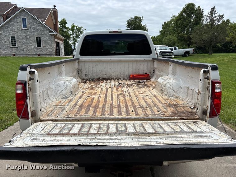 image for item FC4696 2013 Ford F250 Super Duty Ext. Cab pickup truck