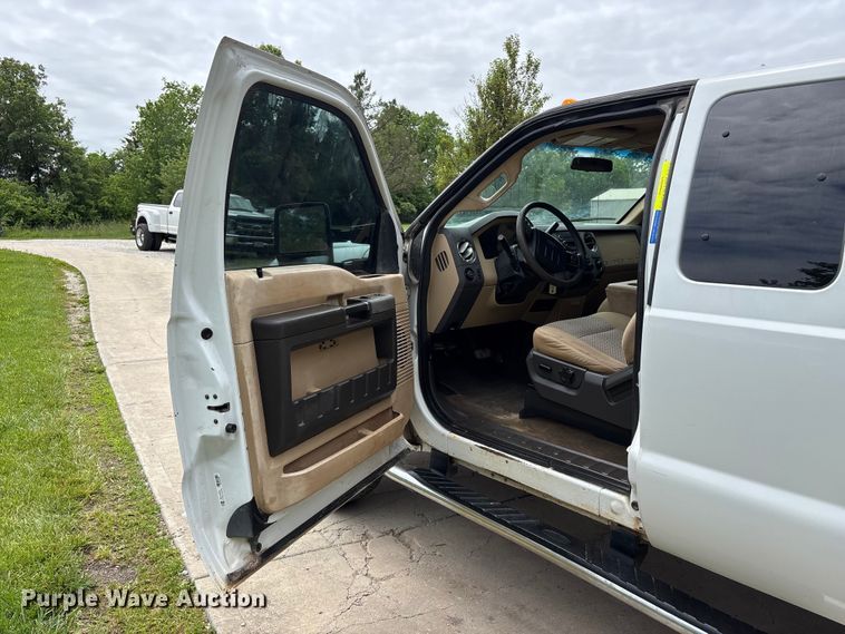 image for item FC4696 2013 Ford F250 Super Duty Ext. Cab pickup truck