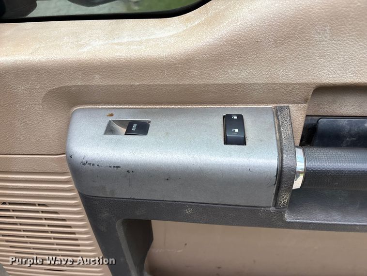 image for item FC4696 2013 Ford F250 Super Duty Ext. Cab pickup truck