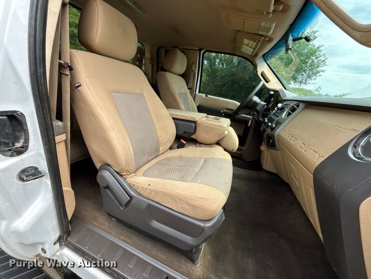 image for item FC4696 2013 Ford F250 Super Duty Ext. Cab pickup truck
