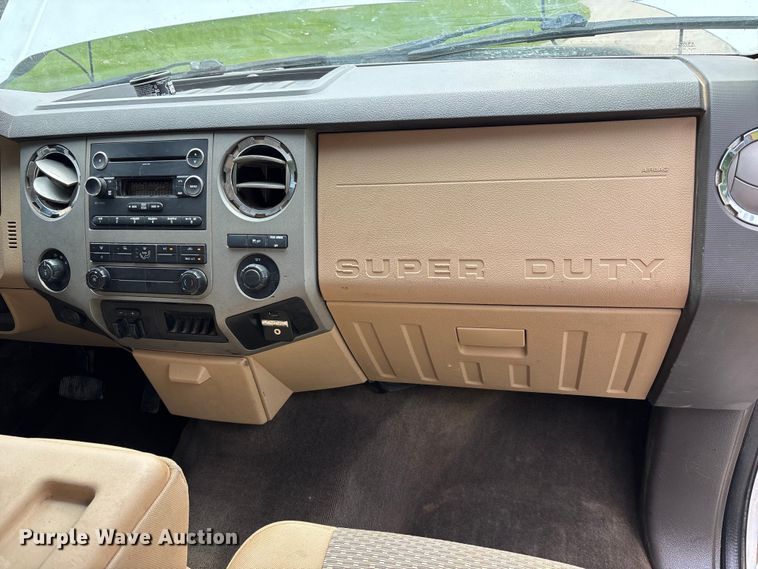 image for item FC4696 2013 Ford F250 Super Duty Ext. Cab pickup truck