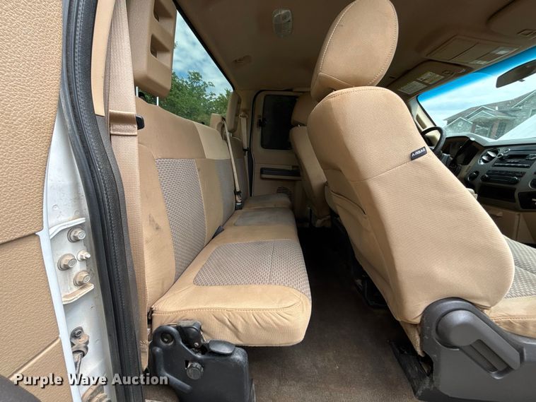 image for item FC4696 2013 Ford F250 Super Duty Ext. Cab pickup truck