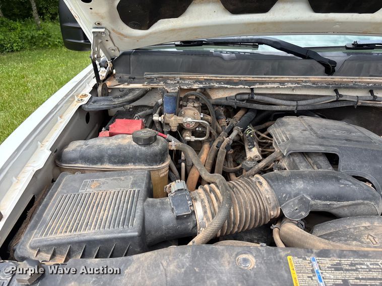 image for item FC4697 2010 Chevrolet Silverado 2500HD Ext. Cab pickup truck