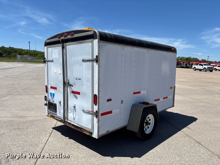 image for item FC5750 2001 Interstate enclosed cargo trailer