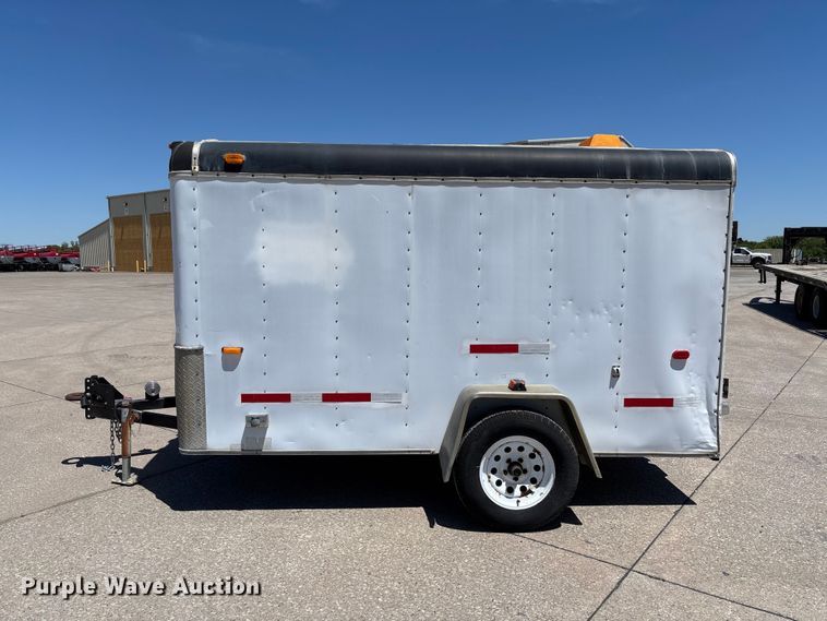 image for item FC5750 2001 Interstate enclosed cargo trailer