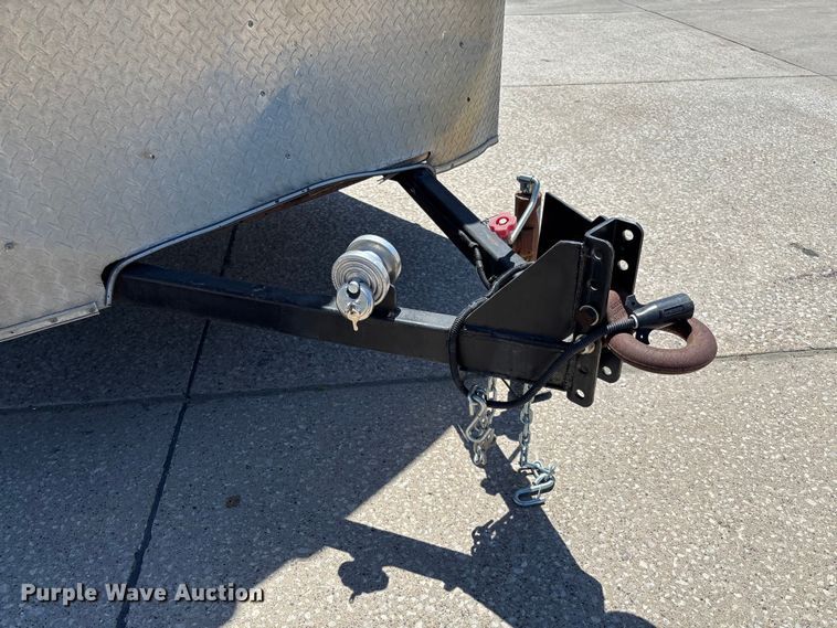 image for item FC5750 2001 Interstate enclosed cargo trailer