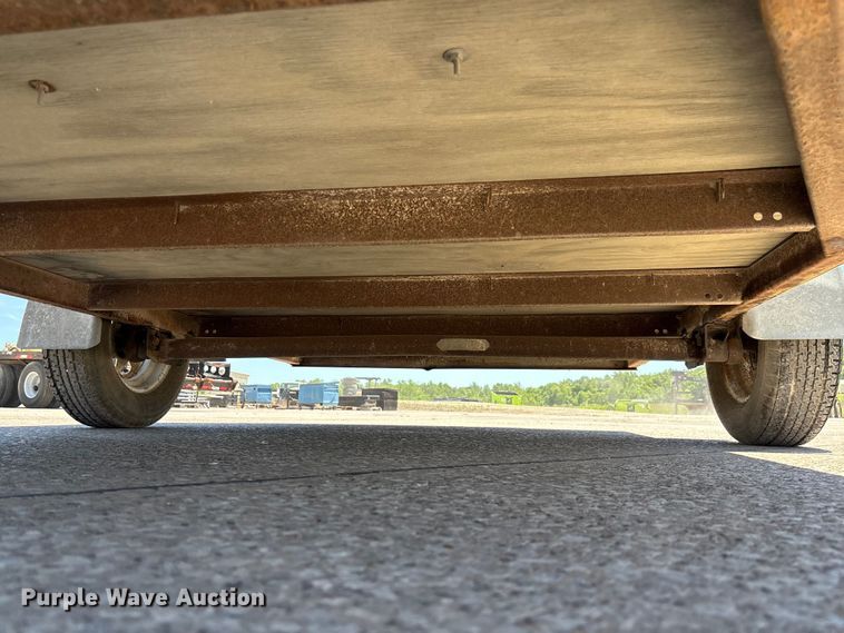 image for item FC5750 2001 Interstate enclosed cargo trailer