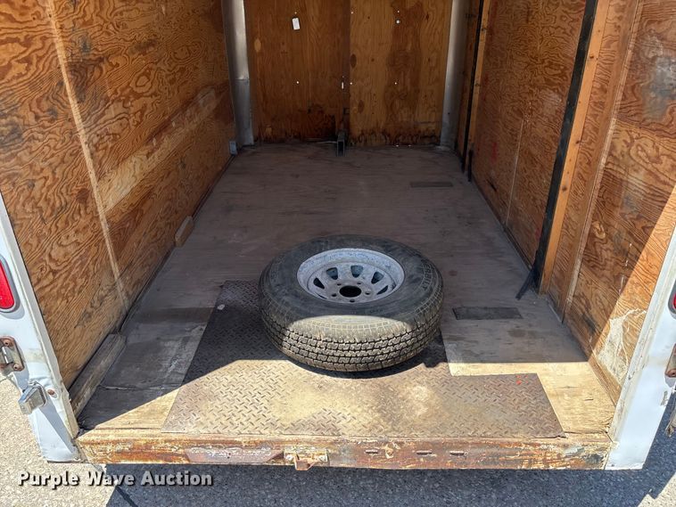 image for item FC5750 2001 Interstate enclosed cargo trailer