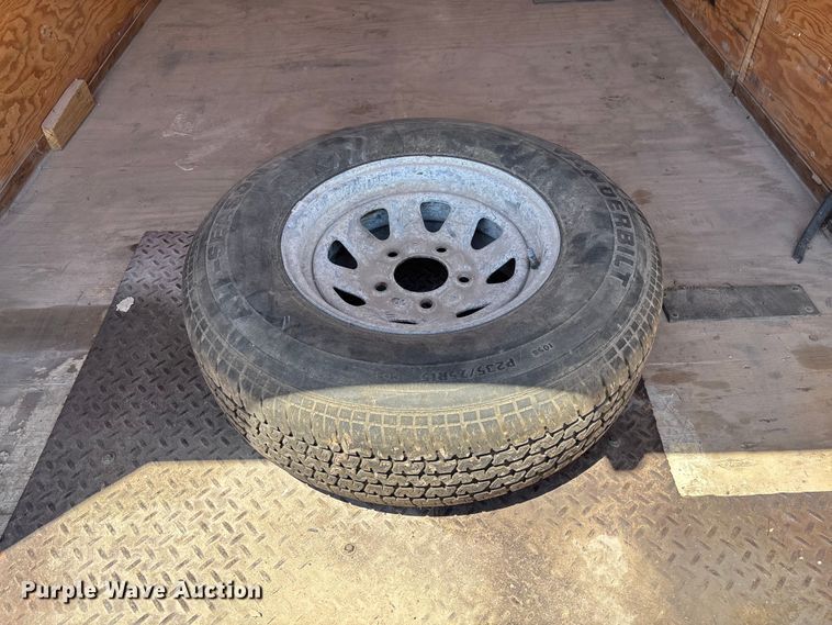 image for item FC5750 2001 Interstate enclosed cargo trailer