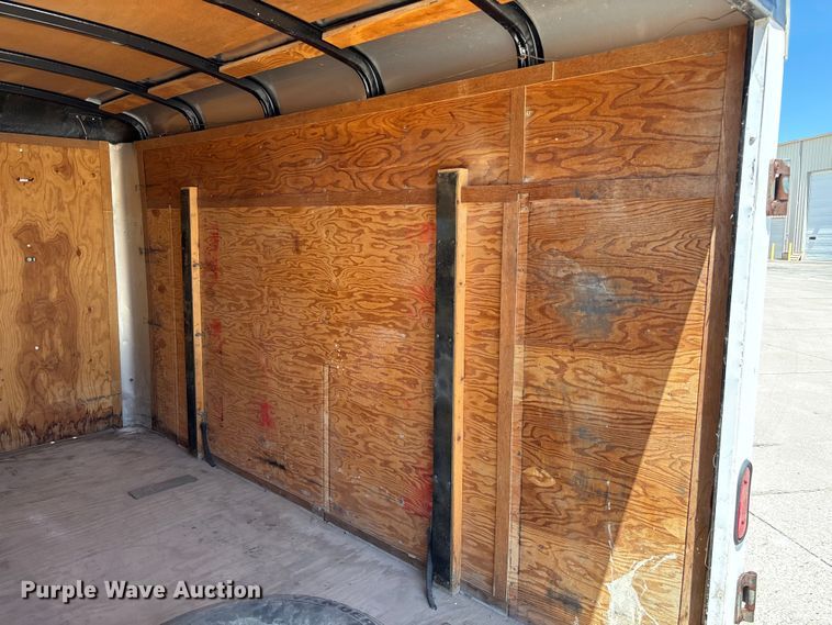 image for item FC5750 2001 Interstate enclosed cargo trailer