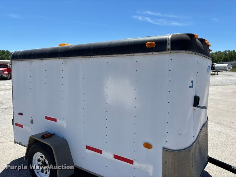 image for item FC5750 2001 Interstate enclosed cargo trailer