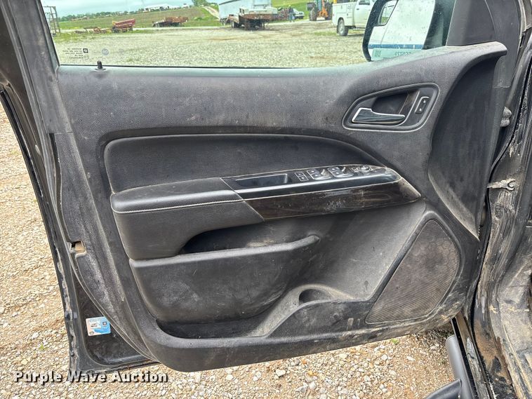 image for item FC5779 2018 GMC Canyon Crew Cab pickup truck