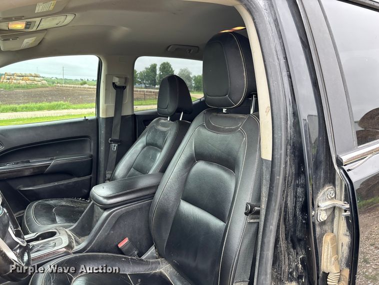 image for item FC5779 2018 GMC Canyon Crew Cab pickup truck