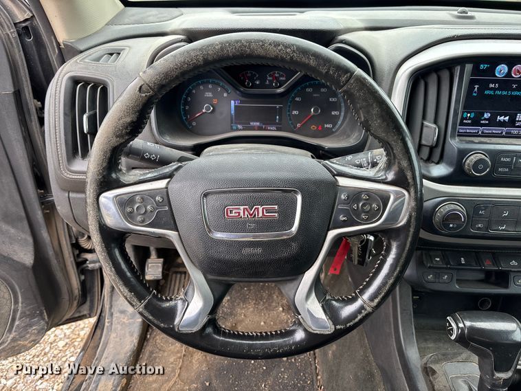image for item FC5779 2018 GMC Canyon Crew Cab pickup truck