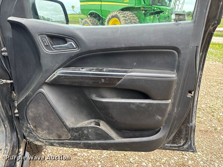 image for item FC5779 2018 GMC Canyon Crew Cab pickup truck