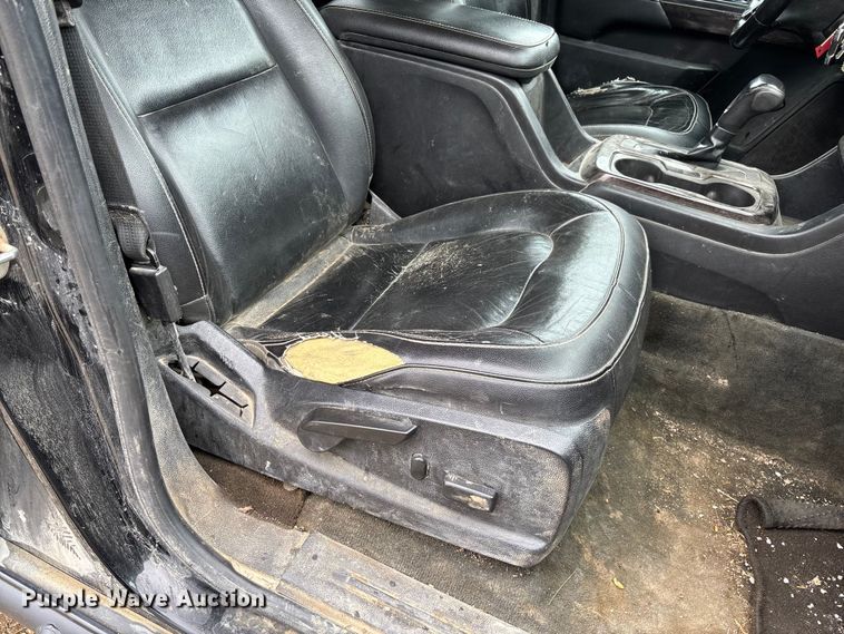 image for item FC5779 2018 GMC Canyon Crew Cab pickup truck