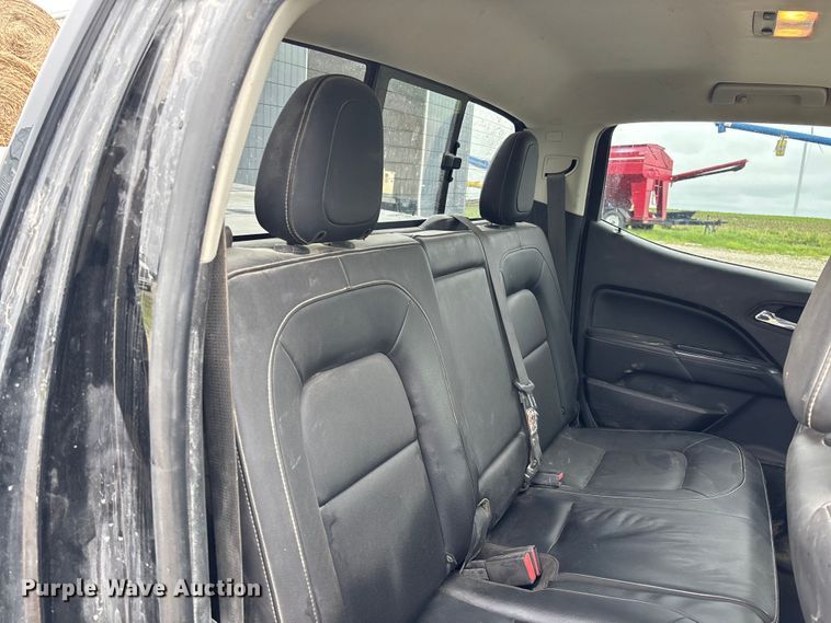 image for item FC5779 2018 GMC Canyon Crew Cab pickup truck