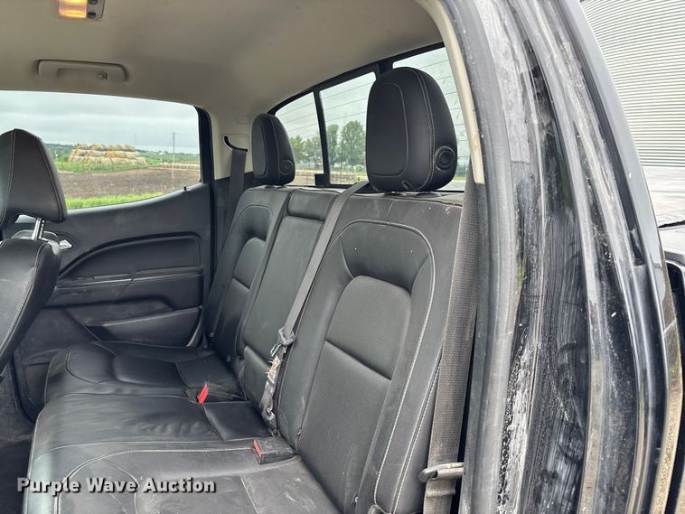 image for item FC5779 2018 GMC Canyon Crew Cab pickup truck