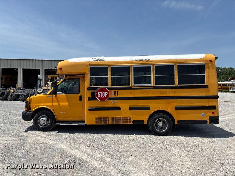 image for item FC5878 2015 Thomas Built Express G4500 school bus