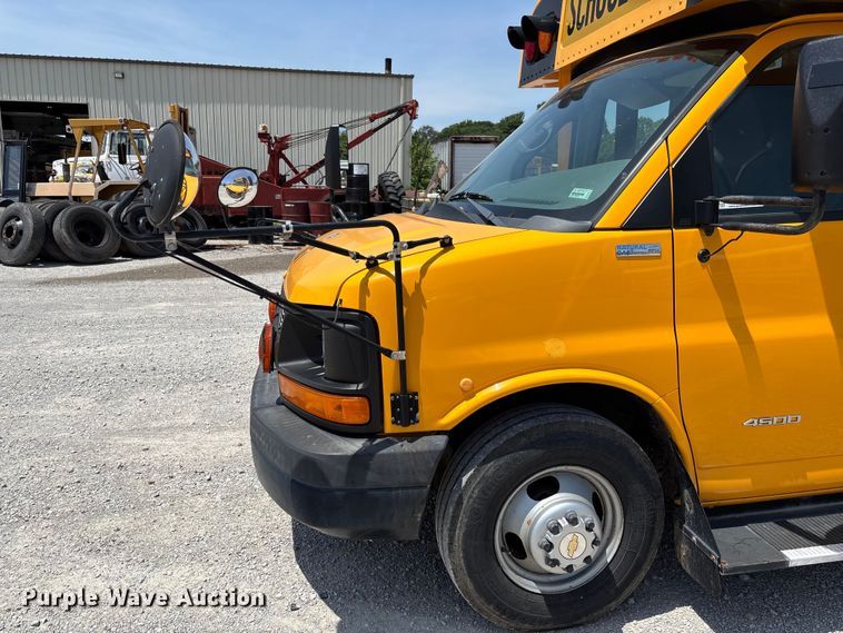 image for item FC5878 2015 Thomas Built Express G4500 school bus