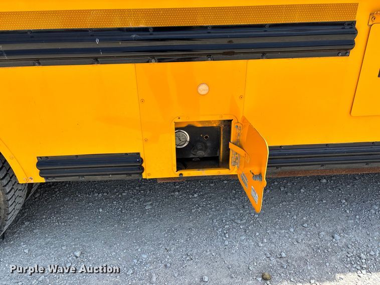 image for item FC5878 2015 Thomas Built Express G4500 school bus