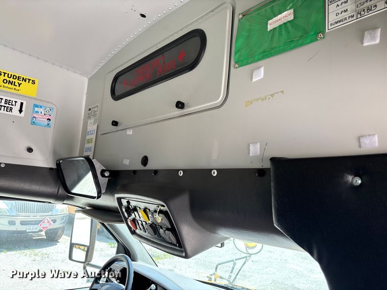 image for item FC5878 2015 Thomas Built Express G4500 school bus