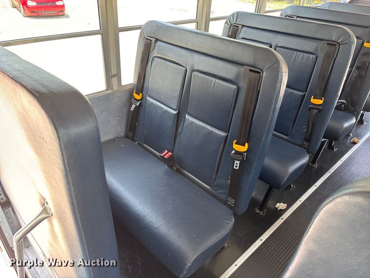 image for item FC5878 2015 Thomas Built Express G4500 school bus