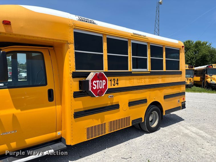 image for item FC5879 2015 Thomas Built Express G4500 school bus