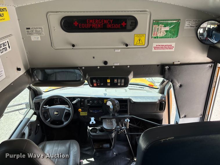 image for item FC5879 2015 Thomas Built Express G4500 school bus