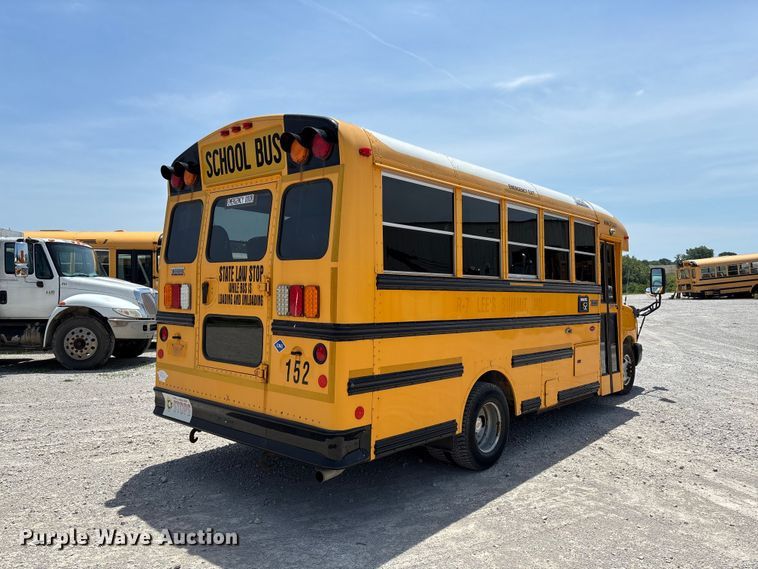image for item FC5880 2015 Chevrolet Express G4500 school bus