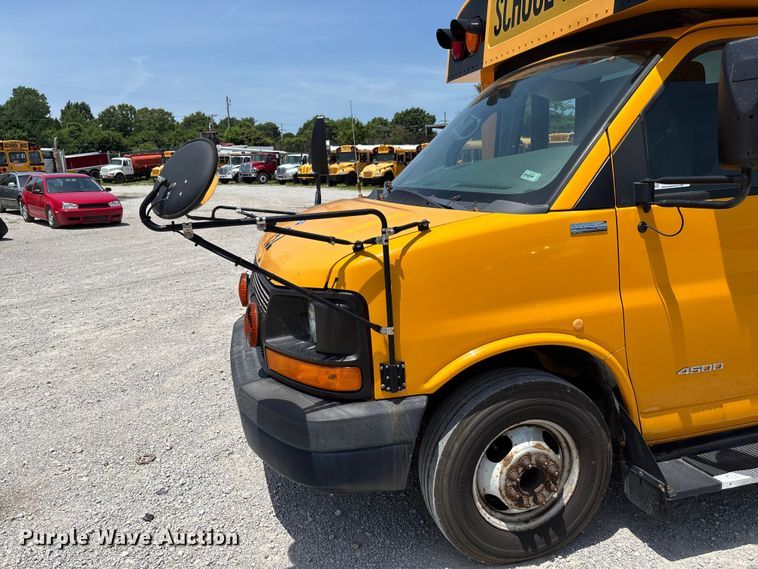image for item FC5880 2015 Chevrolet Express G4500 school bus