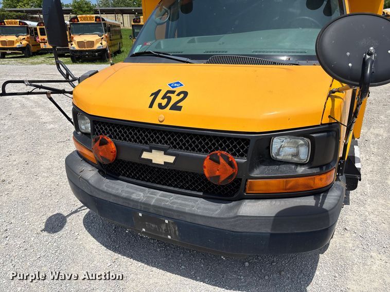image for item FC5880 2015 Chevrolet Express G4500 school bus
