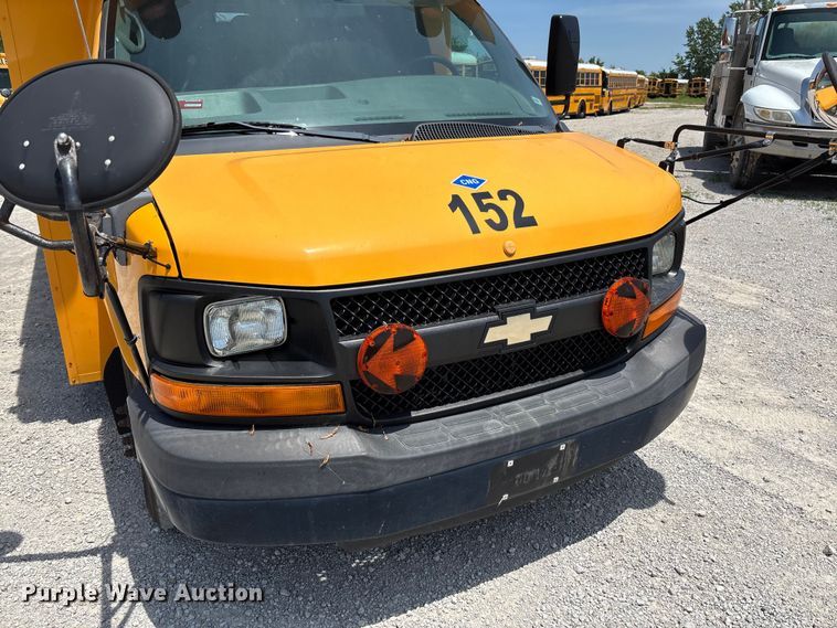 image for item FC5880 2015 Chevrolet Express G4500 school bus