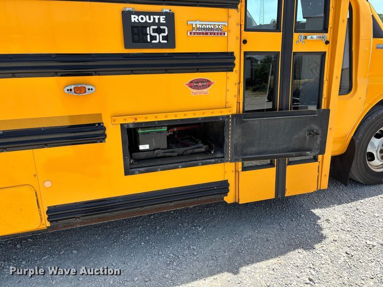 image for item FC5880 2015 Chevrolet Express G4500 school bus