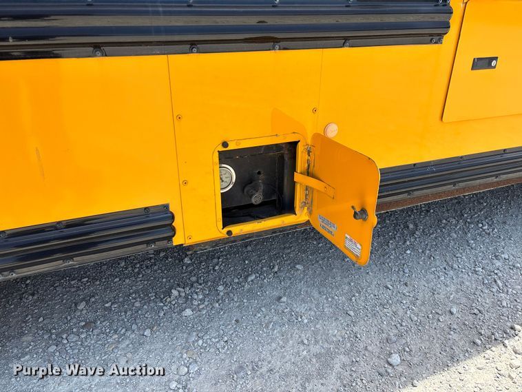 image for item FC5880 2015 Chevrolet Express G4500 school bus