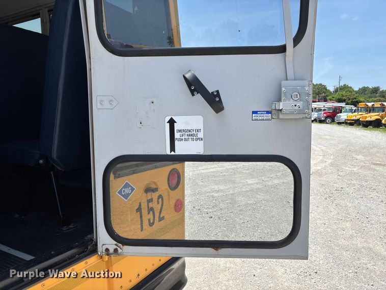 image for item FC5880 2015 Chevrolet Express G4500 school bus