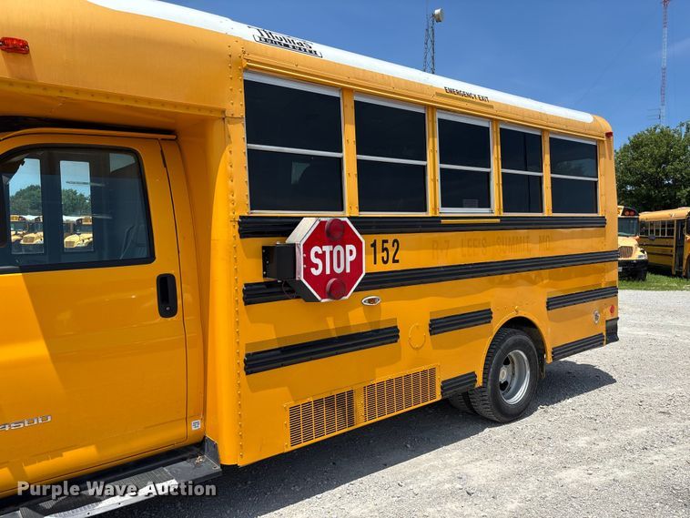 image for item FC5880 2015 Chevrolet Express G4500 school bus