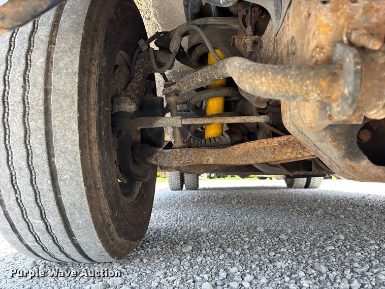image for item FC5880 2015 Chevrolet Express G4500 school bus