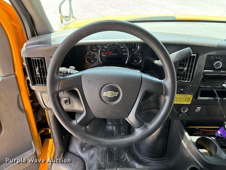 image for item FC5880 2015 Chevrolet Express G4500 school bus