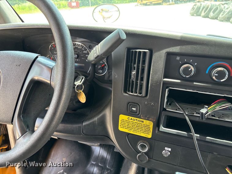 image for item FC5880 2015 Chevrolet Express G4500 school bus