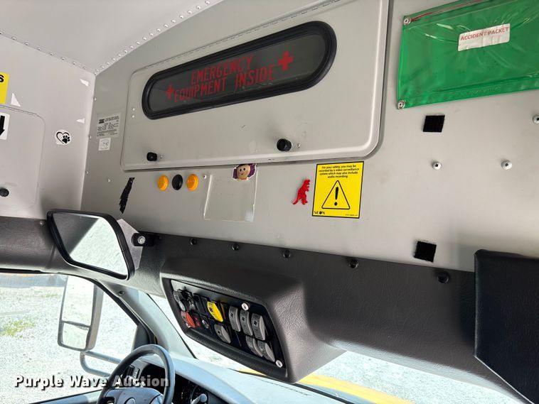 image for item FC5880 2015 Chevrolet Express G4500 school bus