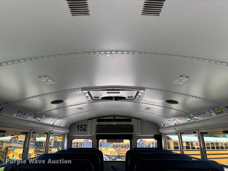 image for item FC5880 2015 Chevrolet Express G4500 school bus