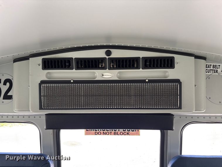 image for item FC5880 2015 Chevrolet Express G4500 school bus