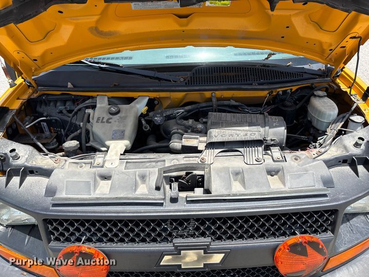 image for item FC5880 2015 Chevrolet Express G4500 school bus