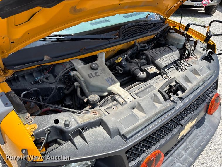 image for item FC5880 2015 Chevrolet Express G4500 school bus